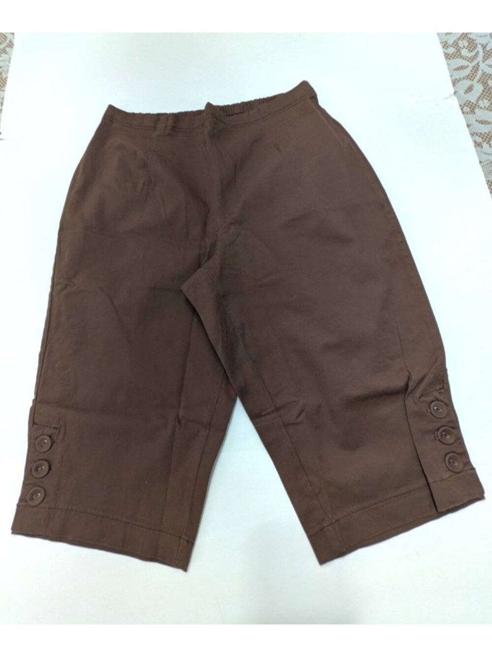 Denim & Co Pull On Capri Pants 1X Dark Brown Button Accents Cotton Blend